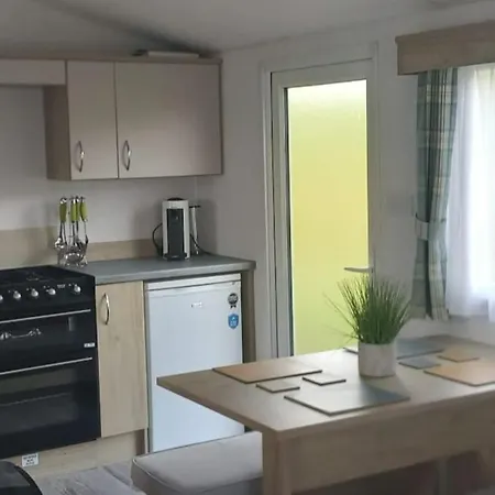 Sea Breeze, Modern, Cosy