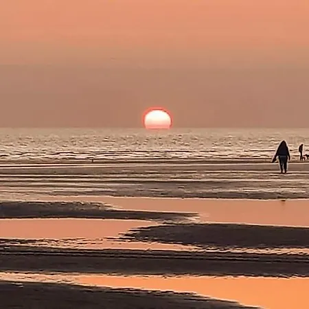 Sea Breeze, Modern, Cosy 度假居 Haverigg