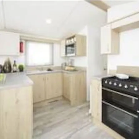 Sea Breeze, Modern, Cosy