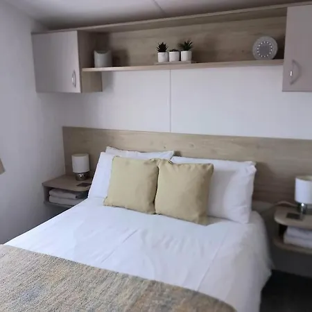 Sea Breeze, Modern, Cosy *