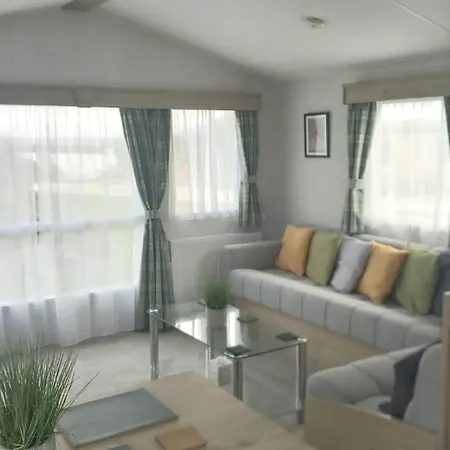 Sea Breeze, Modern, Cosy * Haverigg